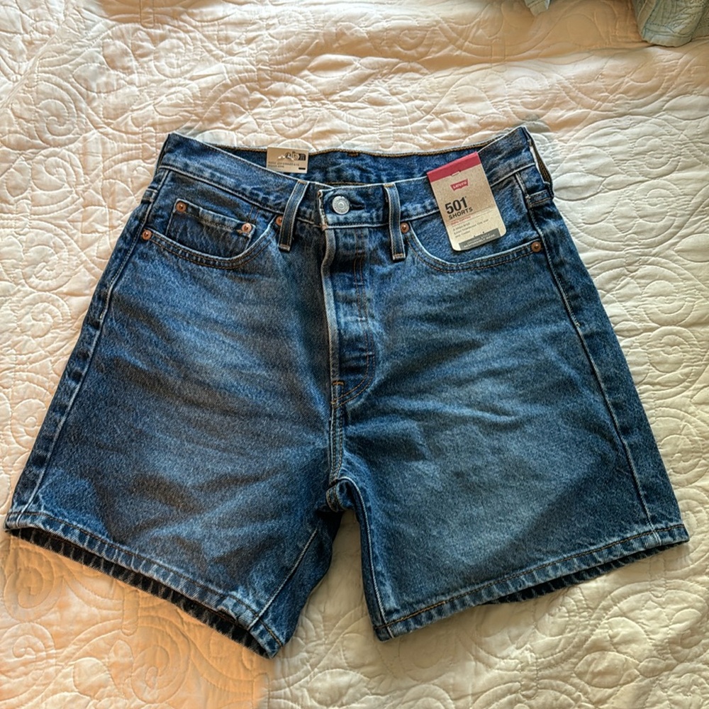 NWT Levi’s 501 Denim Shorts